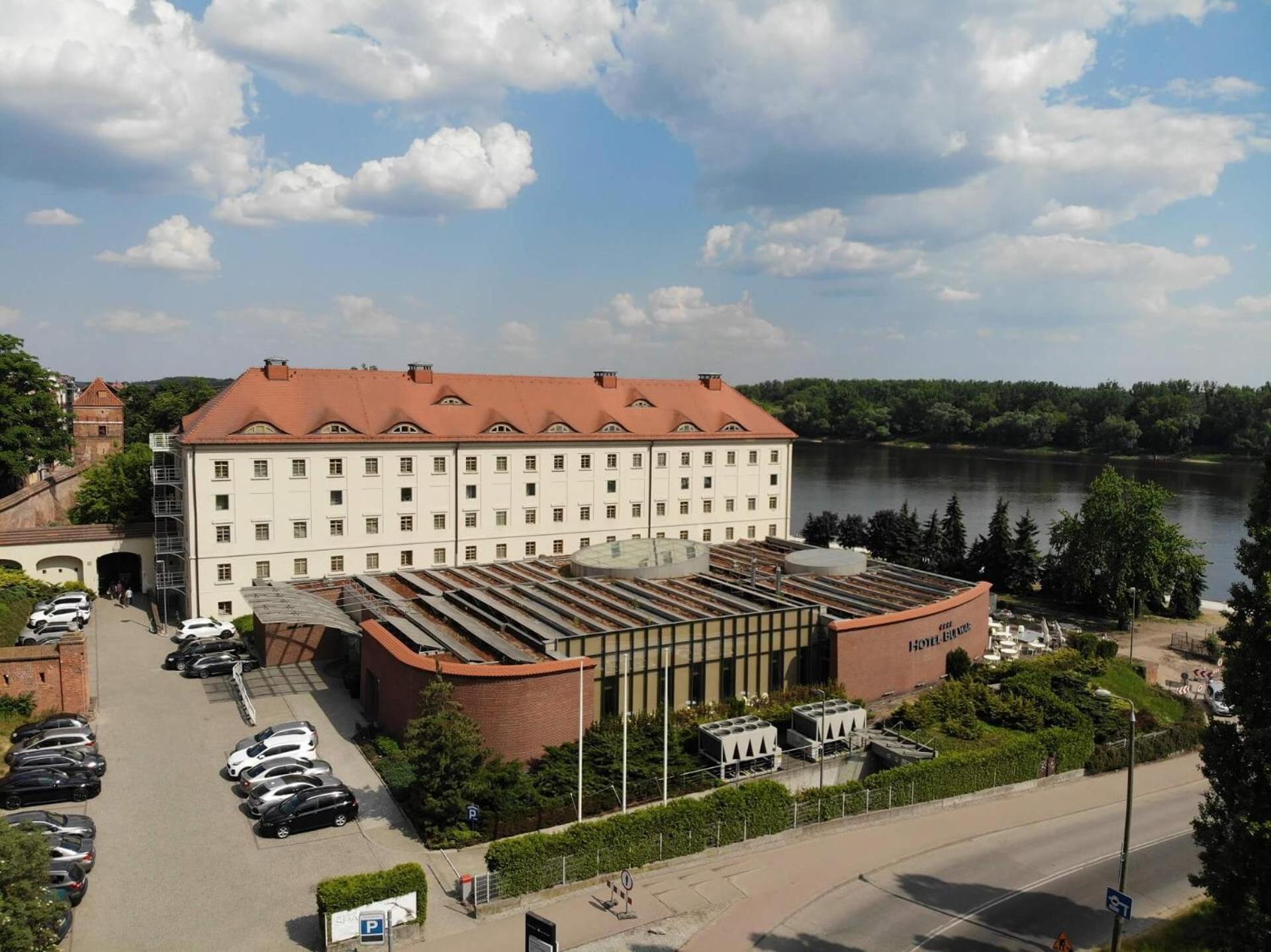 Hotel Bulwar 4*